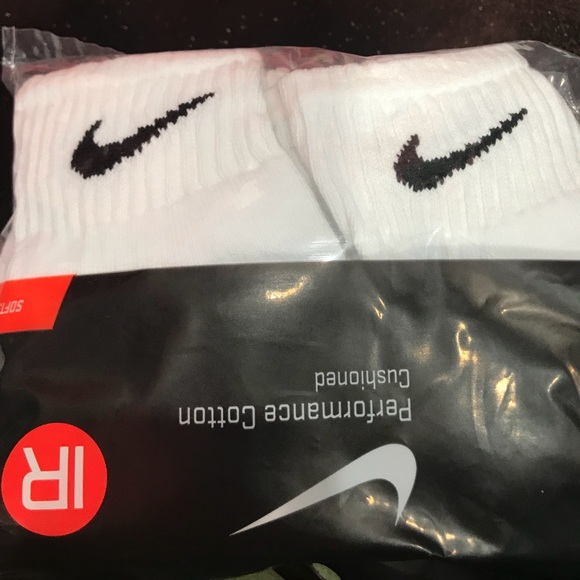NWT NIKE 6 PACK Socks Perf Cush QT White M - Picture 5 of 7